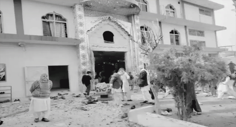 మసీదు వద్ద ఆత్మాహుతి దాడి.. 50 మంది మృతి,,,,పేలుళ్లతో దద్దరిల్లిన పాకిస్థాన్