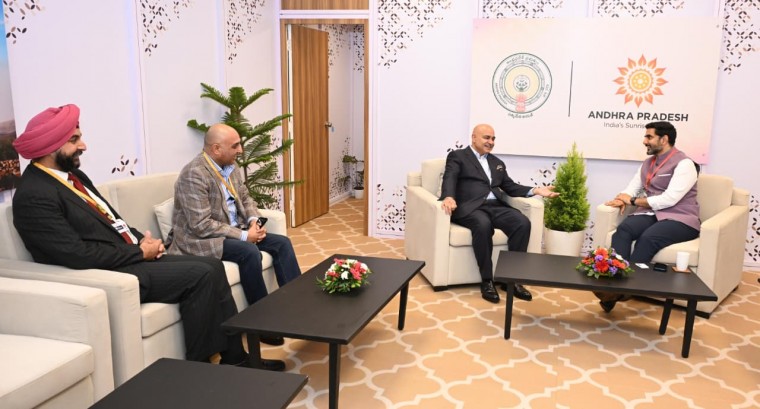 విశాఖను డేటా సెంటర్ హబ్‌గా మార్చడమే లక్ష్యమని స్పష్టం చేసిన లోకేశ్