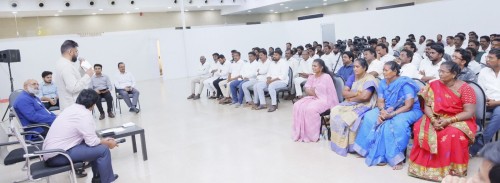 ఉప్పాడ మత్స్యకారులతో పవన్ కల్యాణ్ సమావేశం