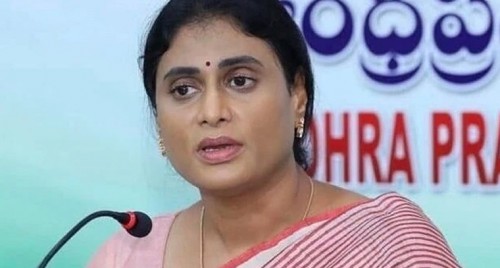 కేంద్రం తాత్సారంపై షర్మిల గళం: బాబు మద్దతు ఉపసంహరించుకోవాల్సిందే!

