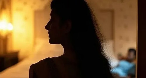 అనంతపురంలో ‘హనీ ట్రాప్‌’.. రూ. 25 లక్షల వసూలు