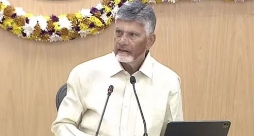 కలెక్టర్లు క్షేత్రస్థాయిలో పర్యటించాలి: సీఎం చంద్రబాబు