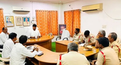 ఎమ్మిగనూరు: ట్రాఫిక్ నియంత్రణకు కట్టుదిట్టమైన చర్యలు