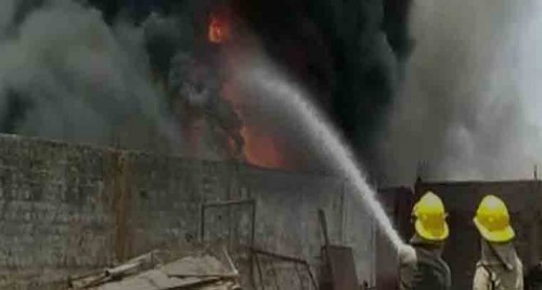 కాకినాడ జిల్లాలో అగ్నిప్రమాదం, 38 పూరిళ్లు ఆహుతి 
