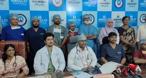 వ్యక్తి మెడలో ఇరుక్కుపోయిన సర్జికల్ బ్లేడ్
