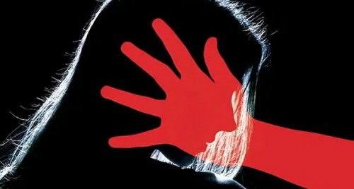 మైనర్ బాలికపై పూజారి అత్యాచారం