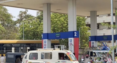 పెట్రోల్ సెగ.. రేషన్ పద్ధతిలో డీజిల్ పంపిణీ!