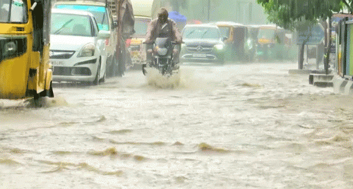 బంగాళాఖాతంలో ఆవర్తనం.. ఏపీలో ఐదు రోజుల పాటు భారీ వర్షాలు