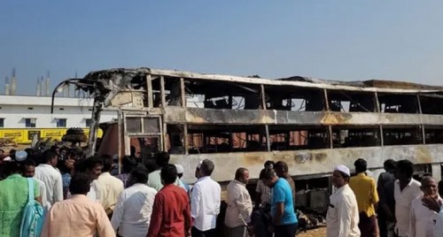 సిరివెళ్ల మెట్ట ప్రమాద బాధితులను పరామర్శించిన ఎమ్మెల్యే