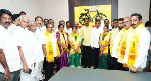 టీడీపీలో చేరిన వైసీపీ నాయకులు