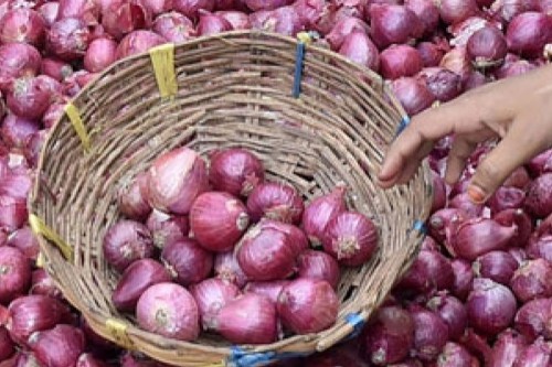 భారీగా పడిపోయిన ఉల్లి ధరలు.........కేజీ ఎంతంటే?