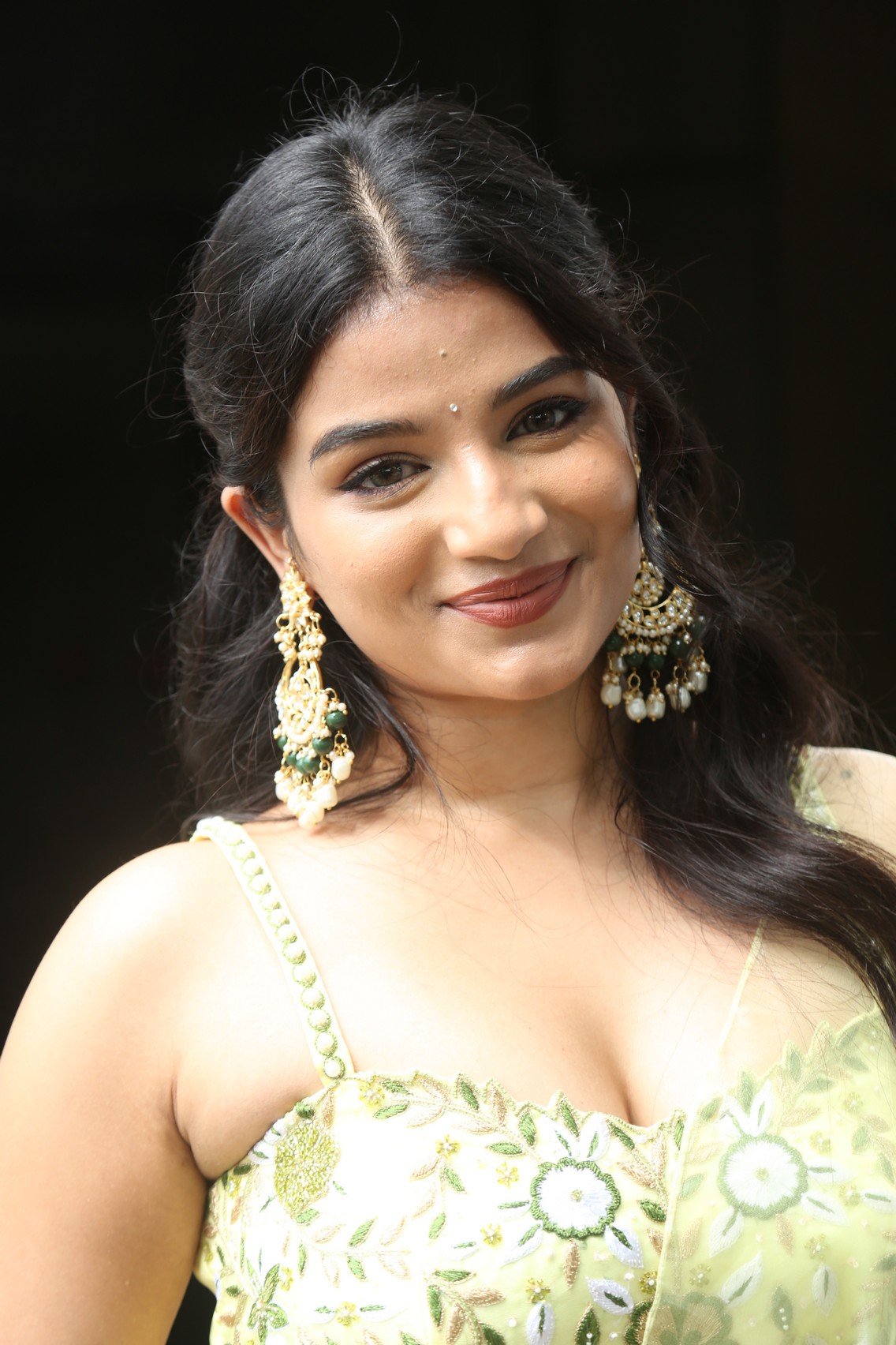 హీరోయిన్ సాత్విక జంపా స్టిల్స్