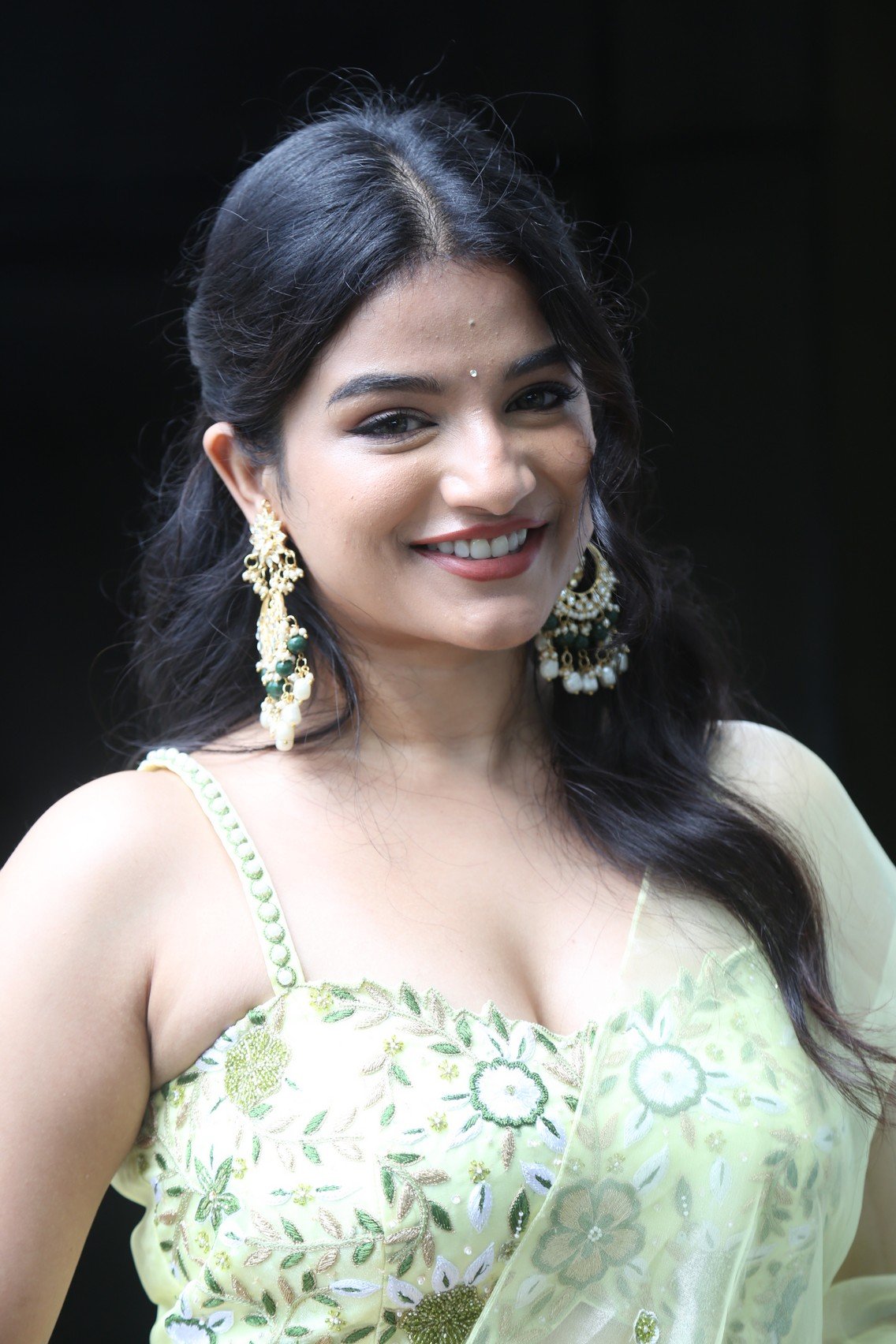 హీరోయిన్ సాత్విక జంపా స్టిల్స్