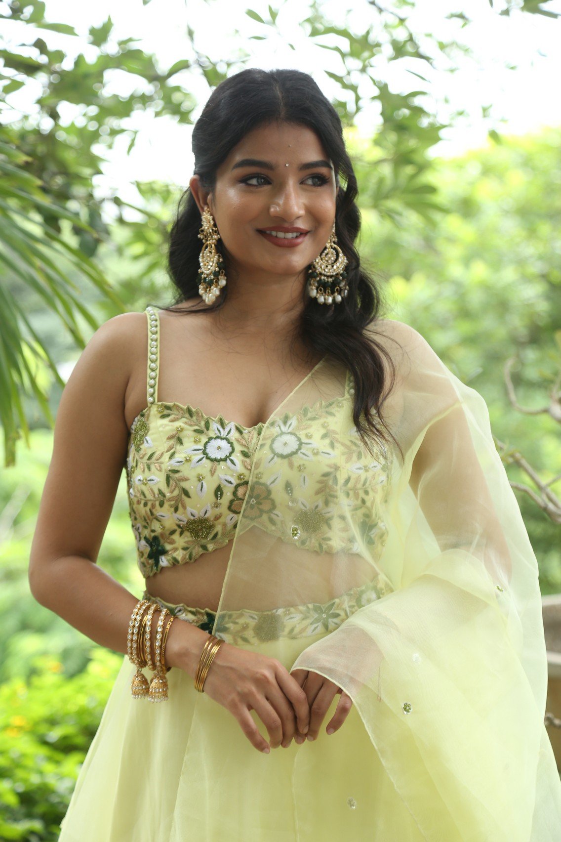 హీరోయిన్ సాత్విక జంపా స్టిల్స్
