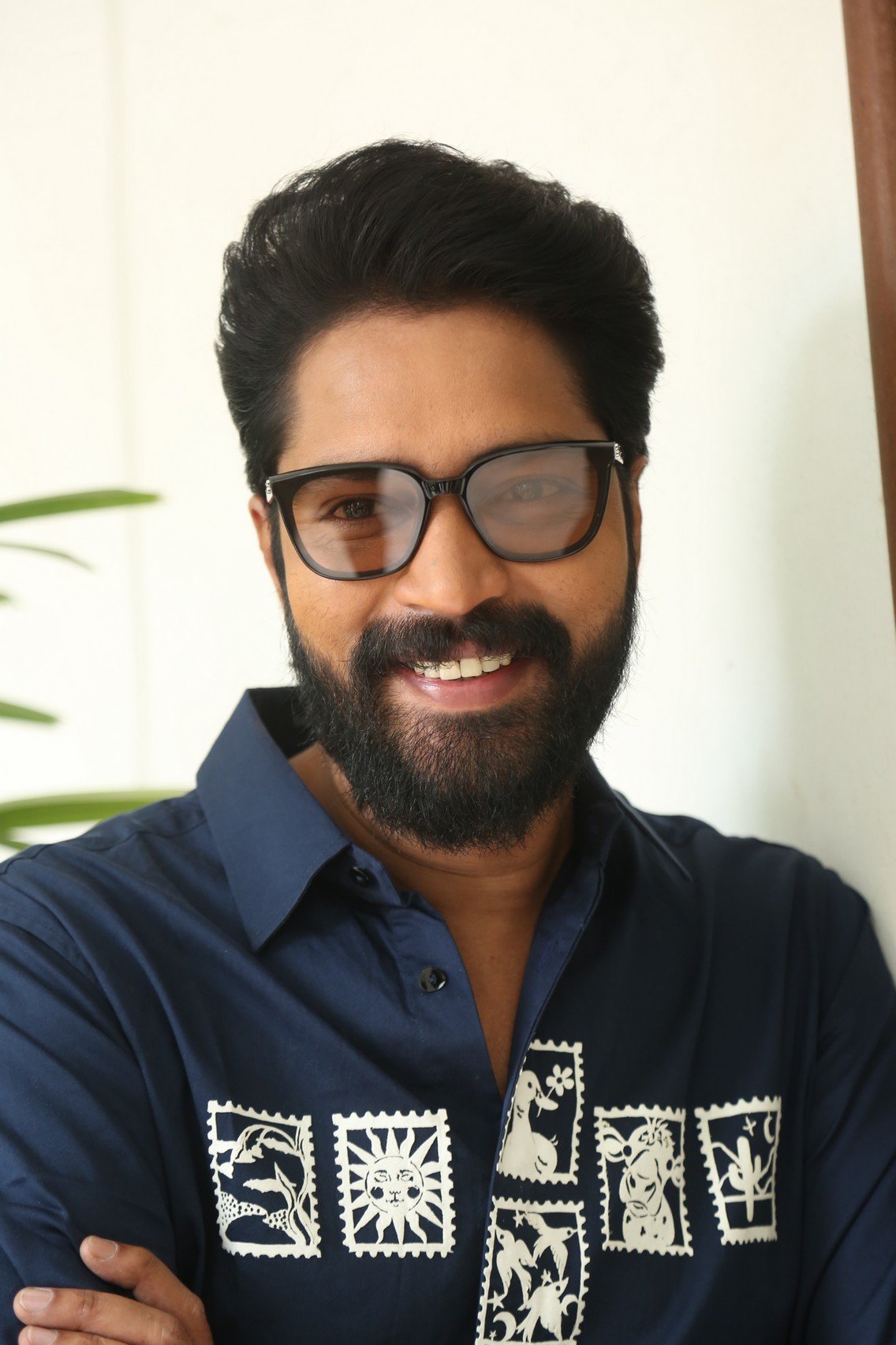 హీరో అల్లరి నరేష్ ఇంటర్వ్యూ ఫోటోస్ @ రంభ ఊర్వశి మేనక మూవీ