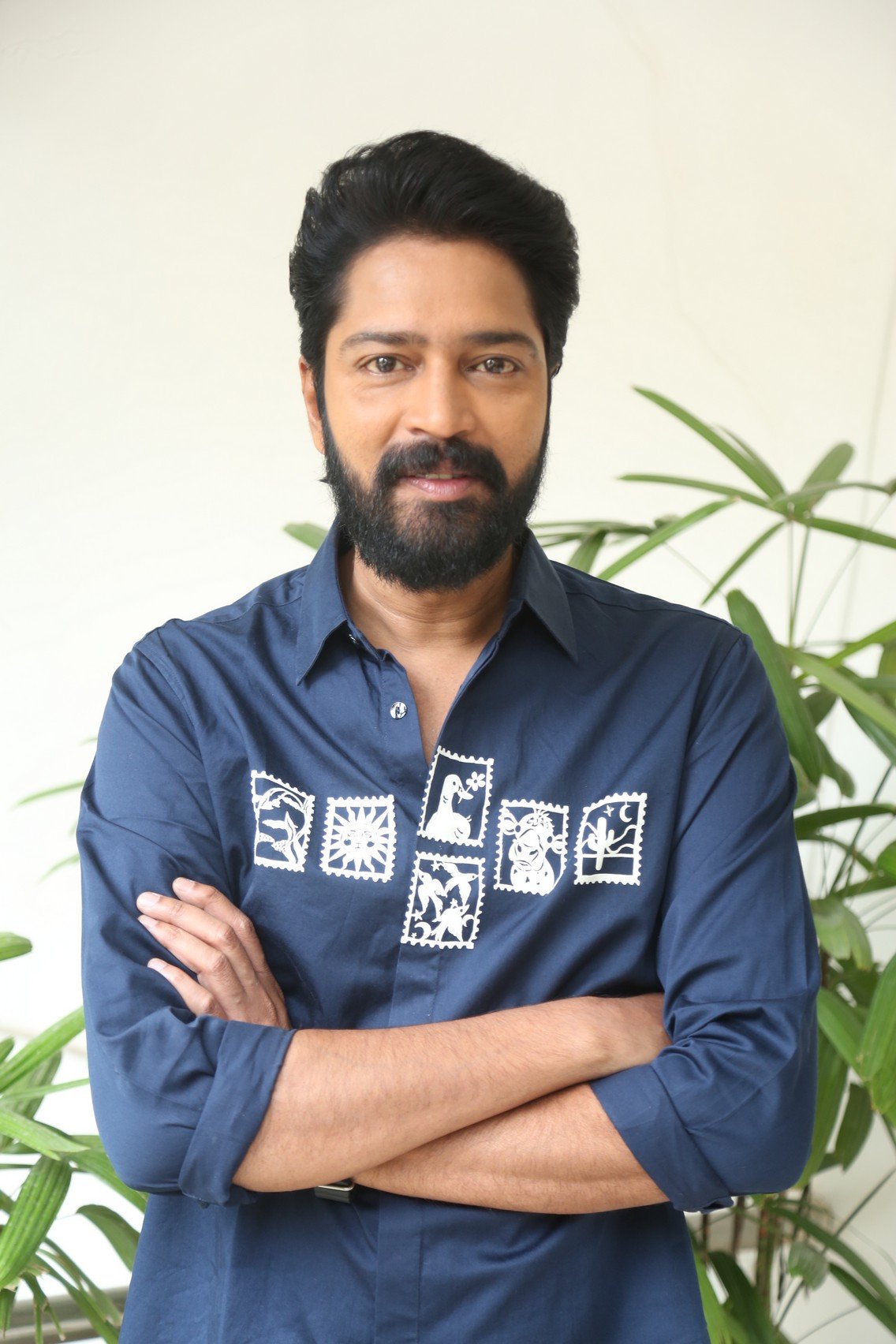 హీరో అల్లరి నరేష్ ఇంటర్వ్యూ ఫోటోస్ @ రంభ ఊర్వశి మేనక మూవీ