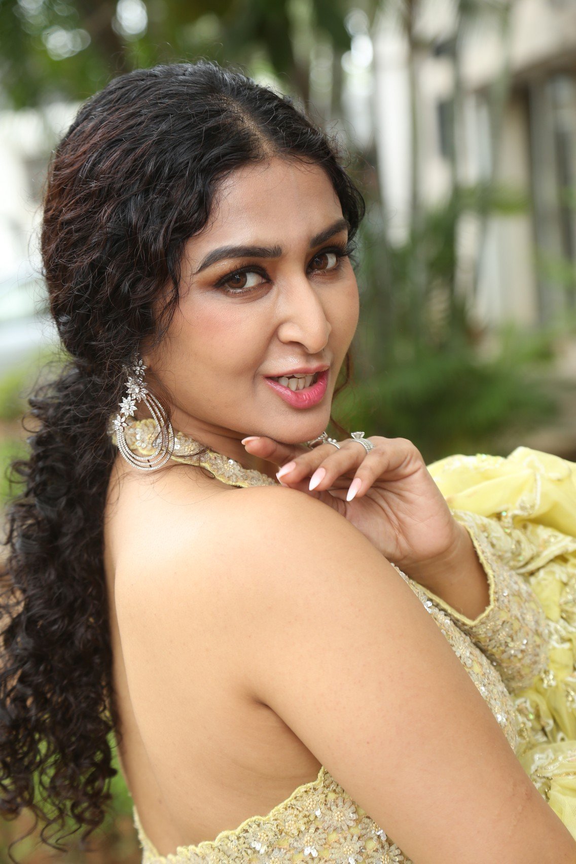హీరోయిన్ ఫర్నాజ్ శెట్టి కొత్త ఫోటోలు