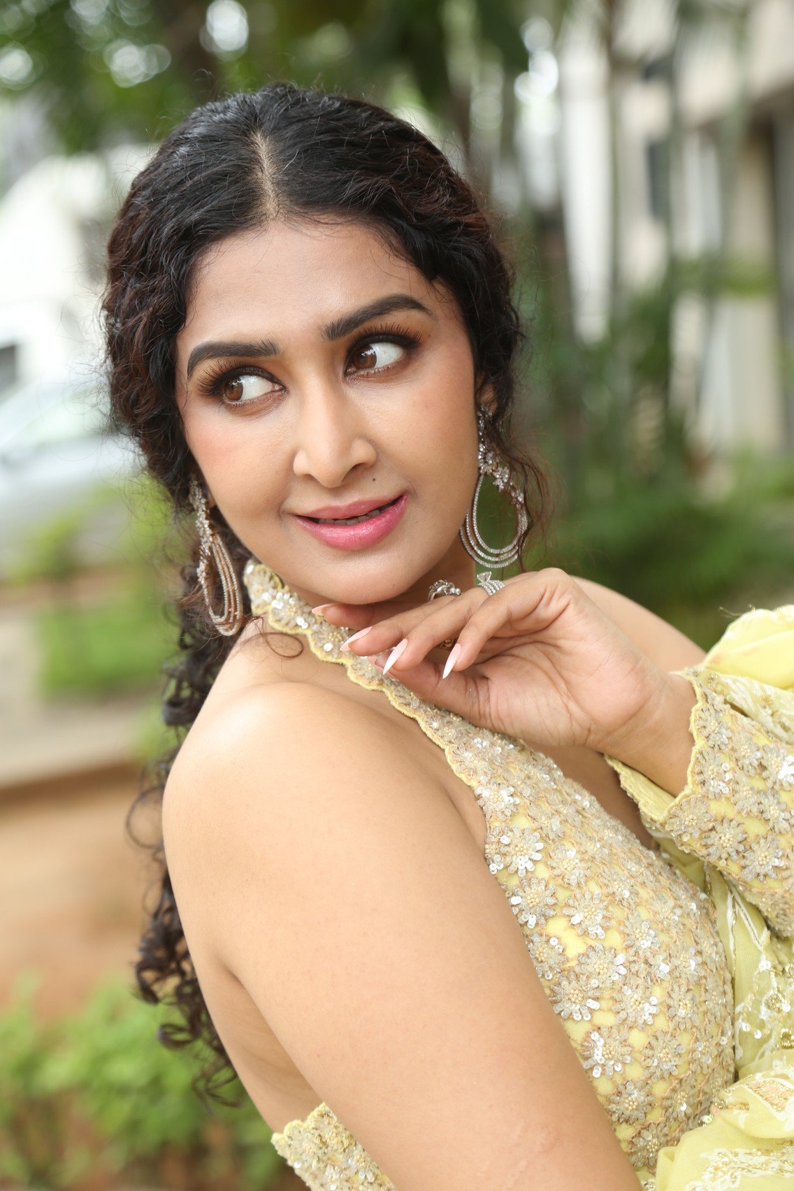 హీరోయిన్ ఫర్నాజ్ శెట్టి కొత్త ఫోటోలు