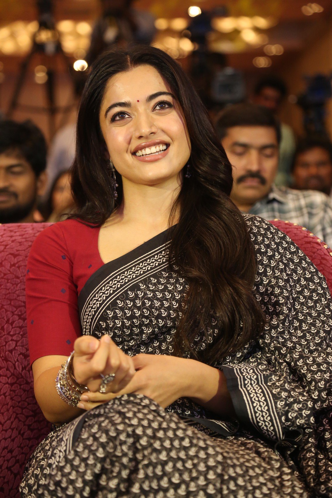 హీరోయిన్ రష్మిక మందాన కొత్త ఫోటోలు 