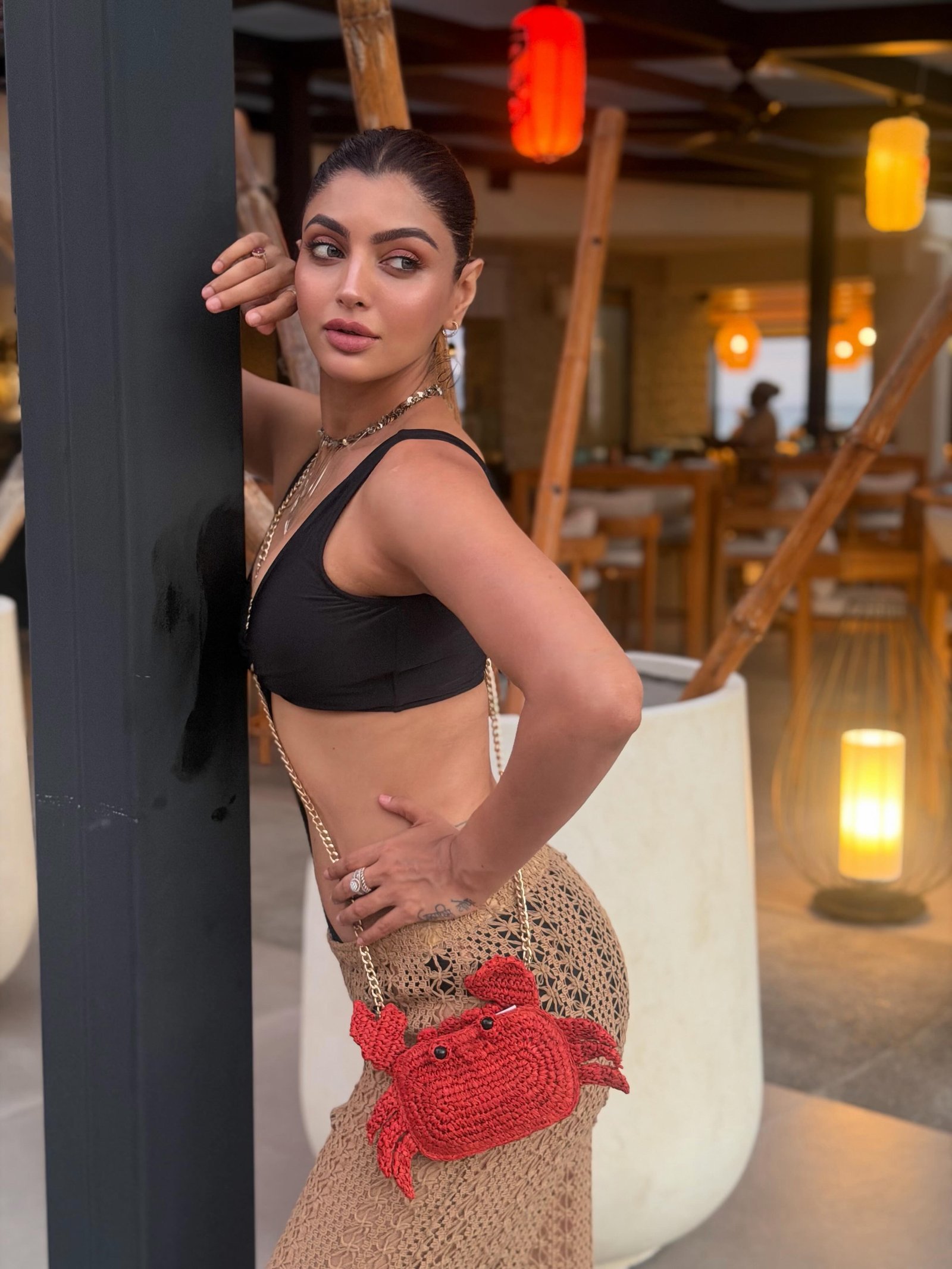 హీరోయిన్ ఆకాంక్ష పూరి లేటెస్ట్ ఫోటోస్ 
