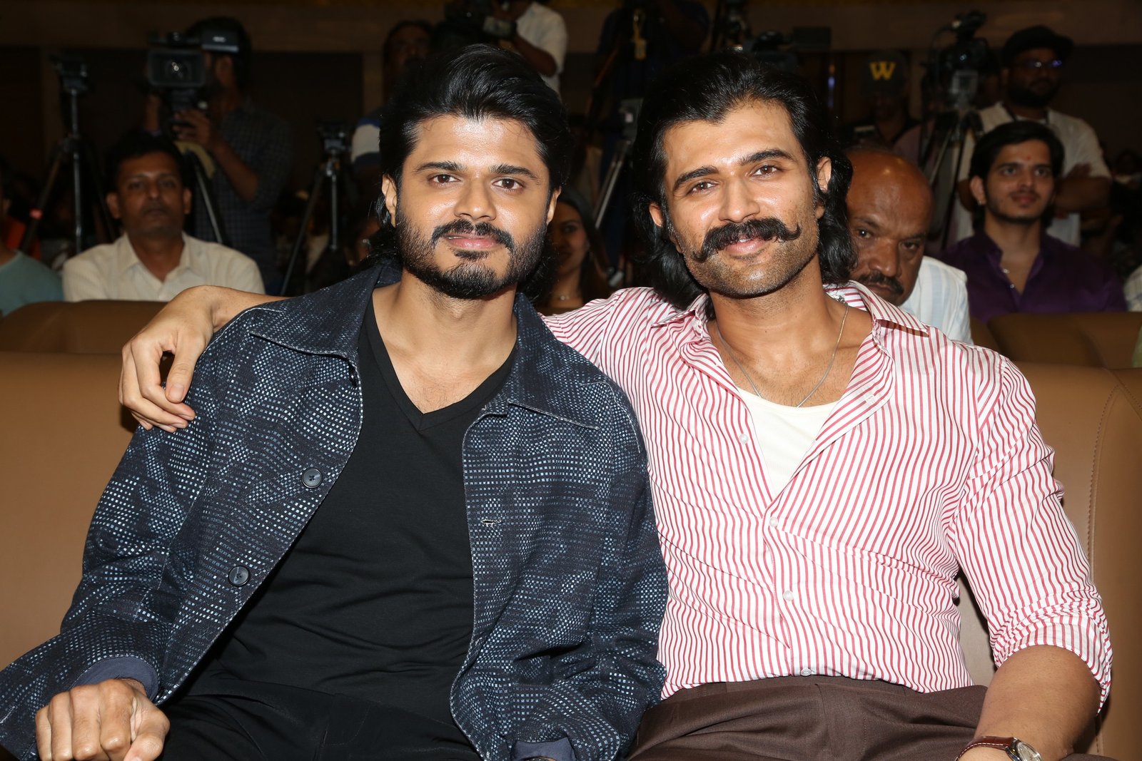 ఎపిక్ మూవీ ప్రీ రిలీజ్ ఈవెంట్ ఫోటోస్ 