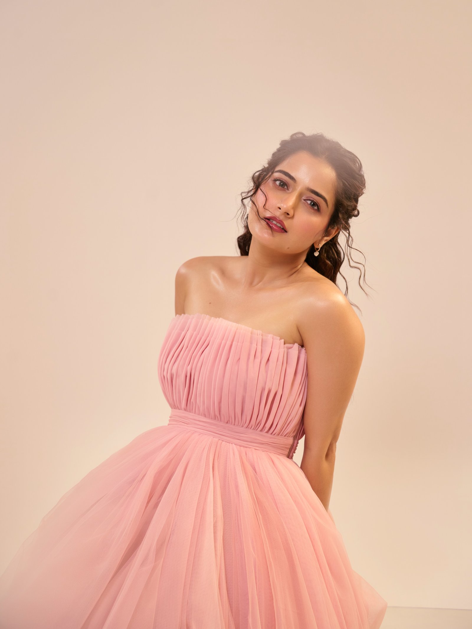 హీరోయిన్ ఆషిక రంగనాథ్ కొత్త ఫోటోస్ 