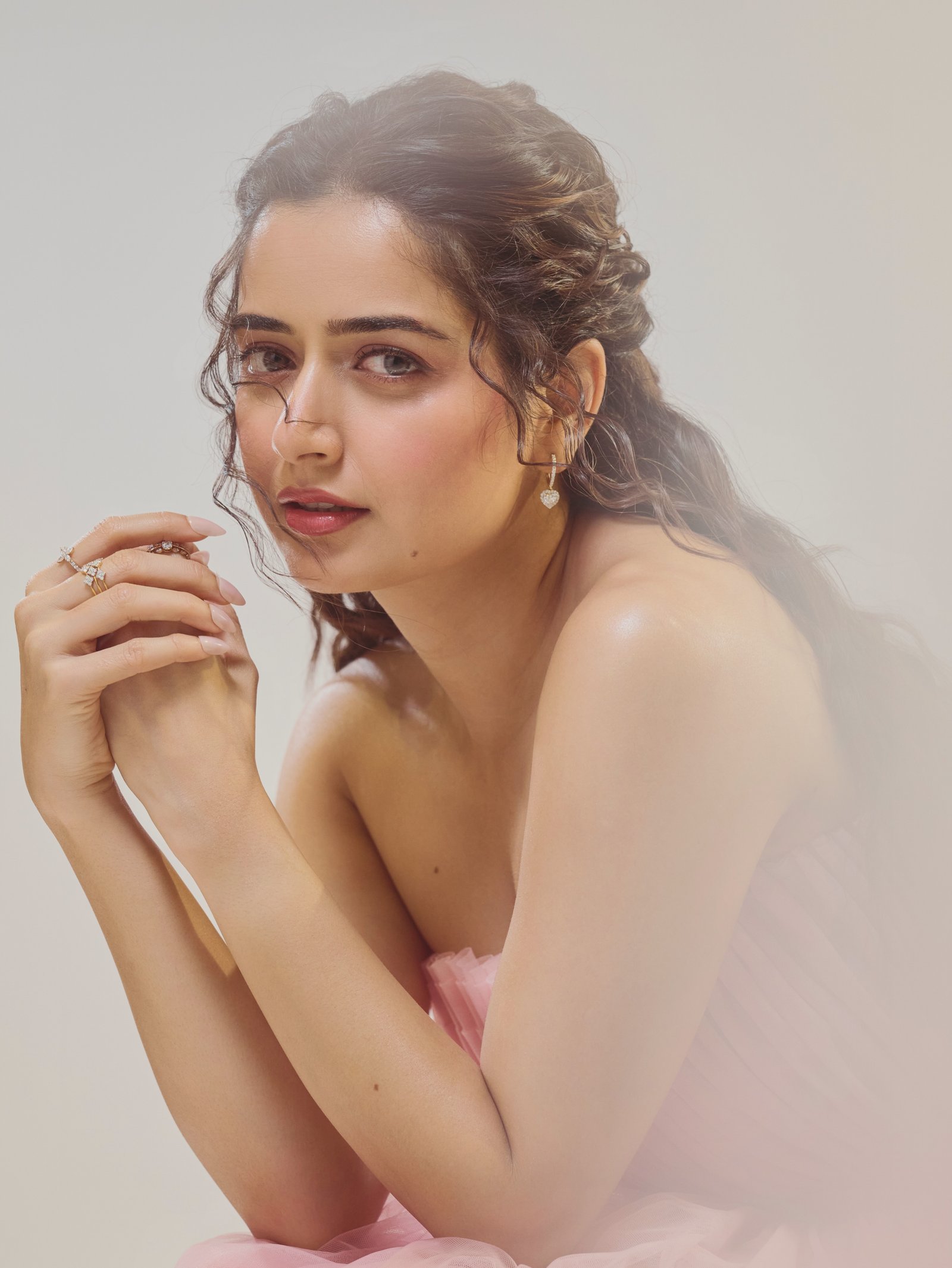 హీరోయిన్ ఆషిక రంగనాథ్ కొత్త ఫోటోస్ 
