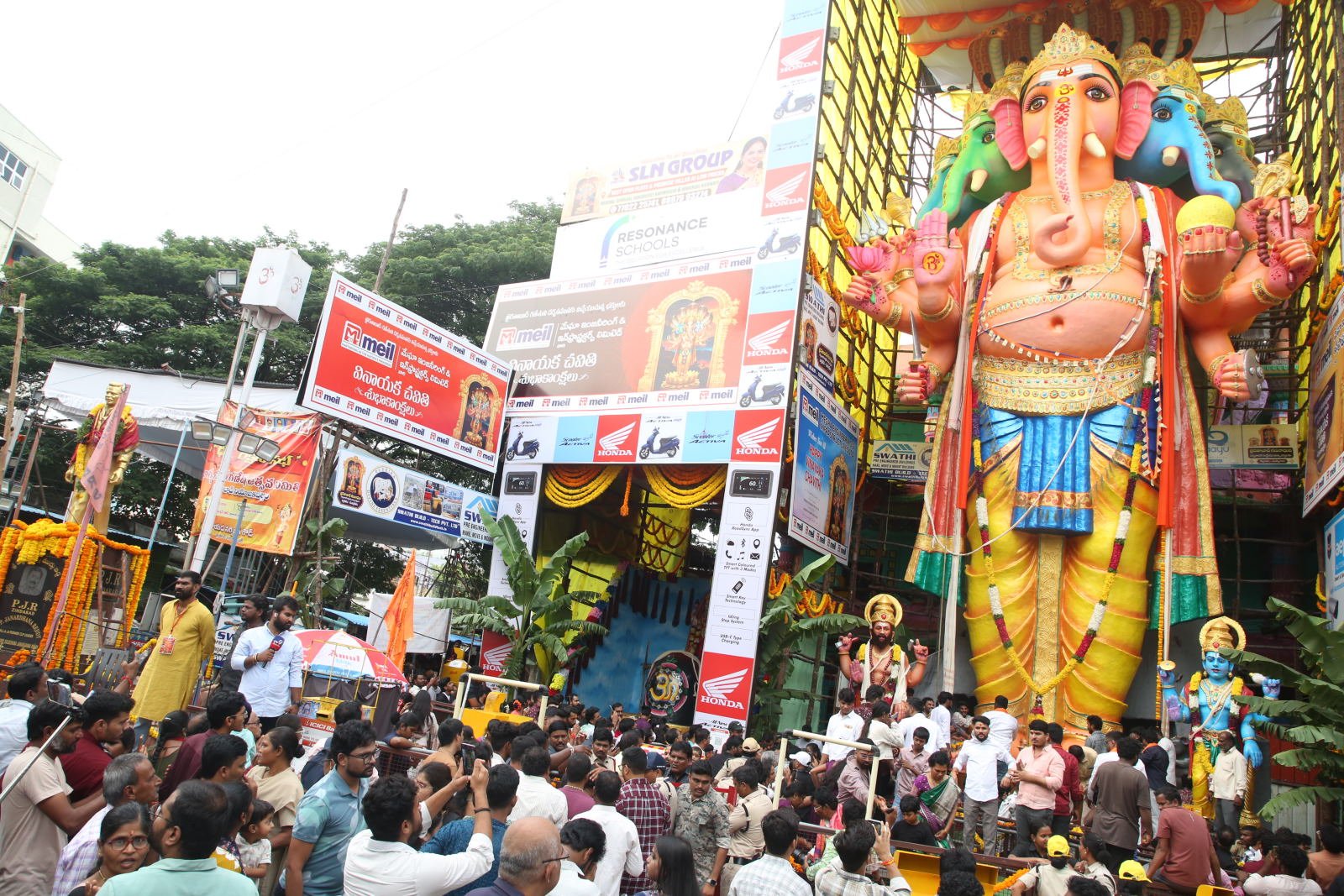 ఖైరతాబాద్ గణేశ్ 2026 ఫోటోస్