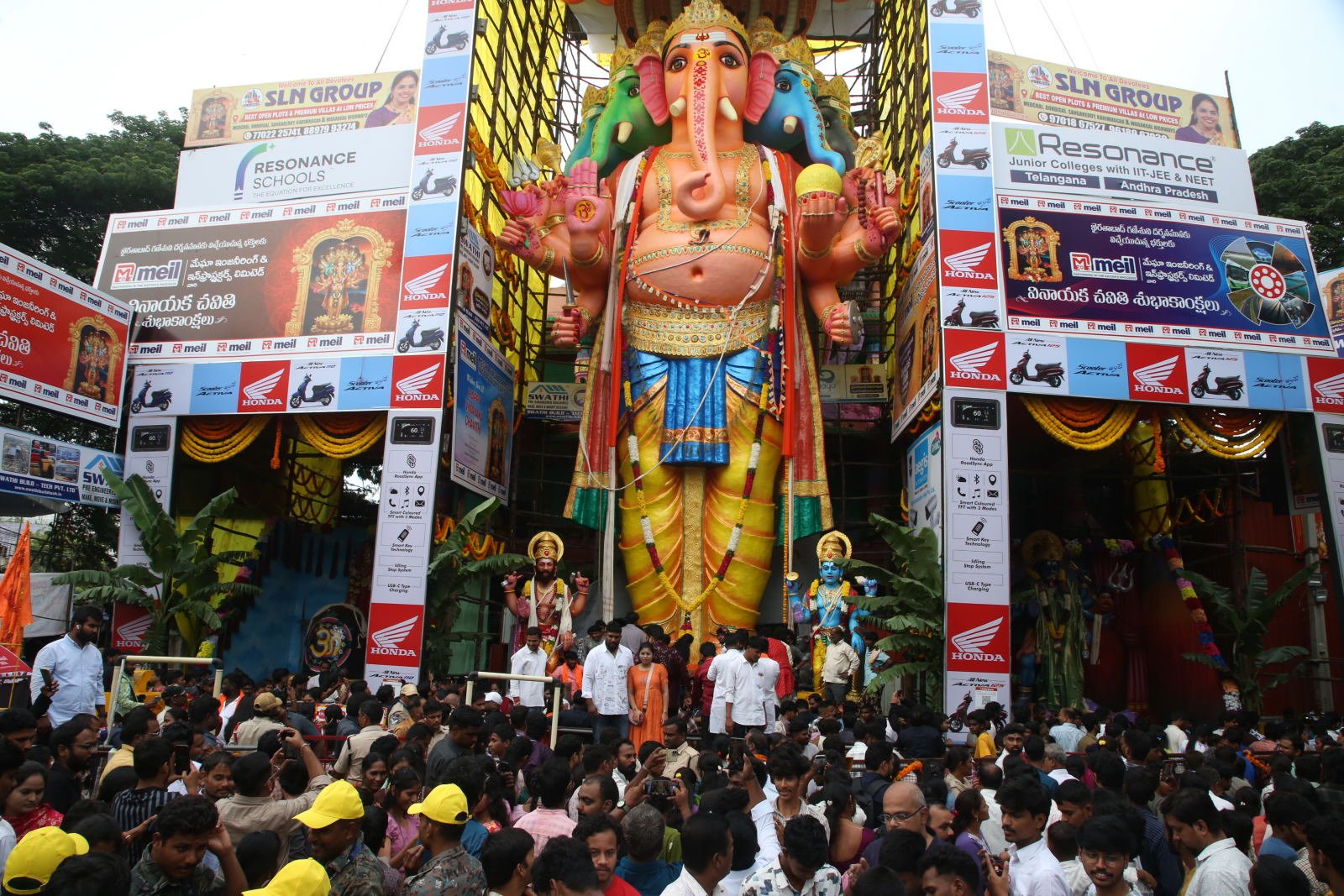 ఖైరతాబాద్ గణేశ్ 2026 ఫోటోస్