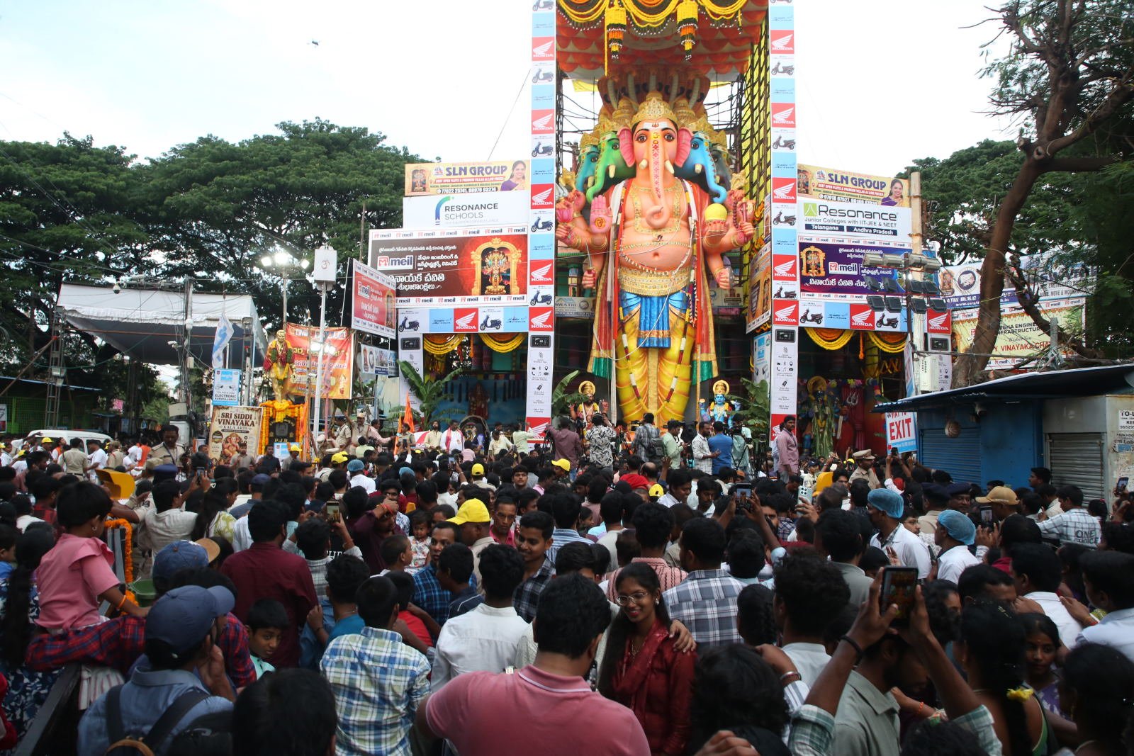 ఖైరతాబాద్ గణేశ్ 2026 ఫోటోస్