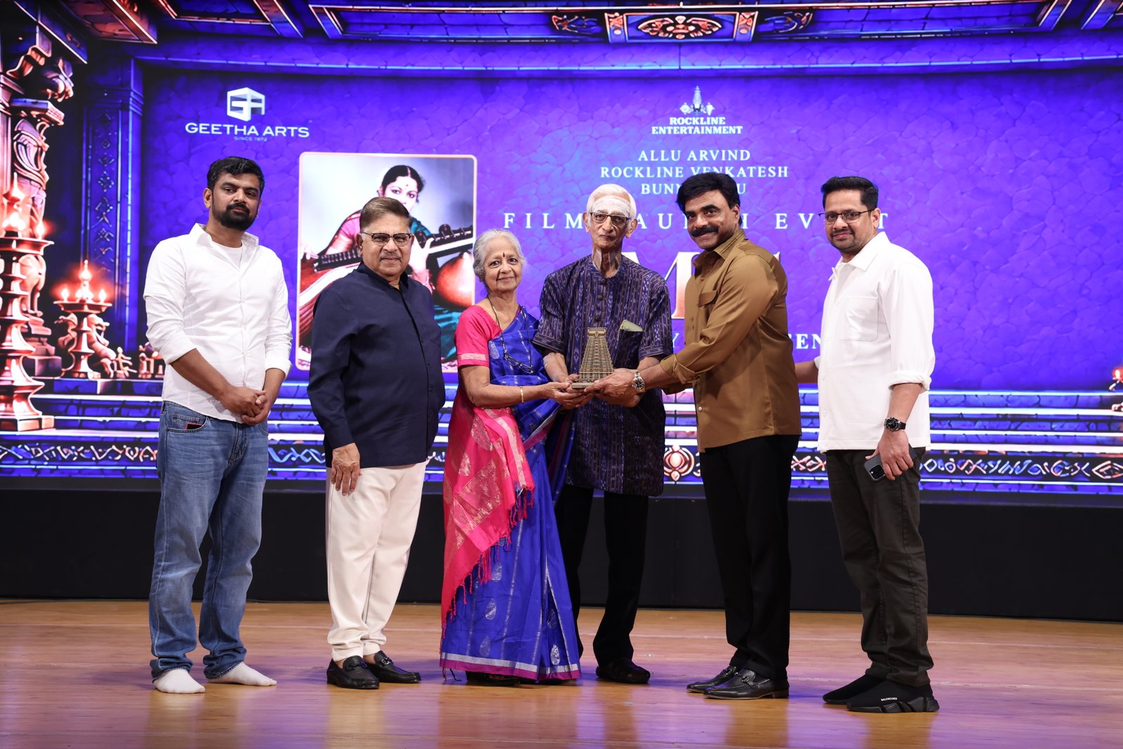 రష్మిక 'ఎం ఎస్ సుబ్బలక్ష్మి బయోపిక్' ఓపెనింగ్ ఫోటోస్
