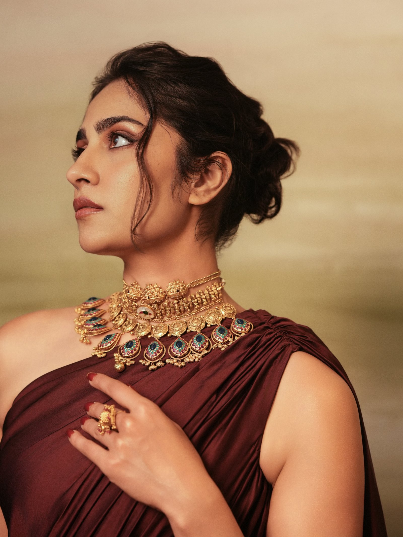 హీరోయిన్ రుక్మిణి వసంత్ లేటెస్ట్ ఫోటోస్ 