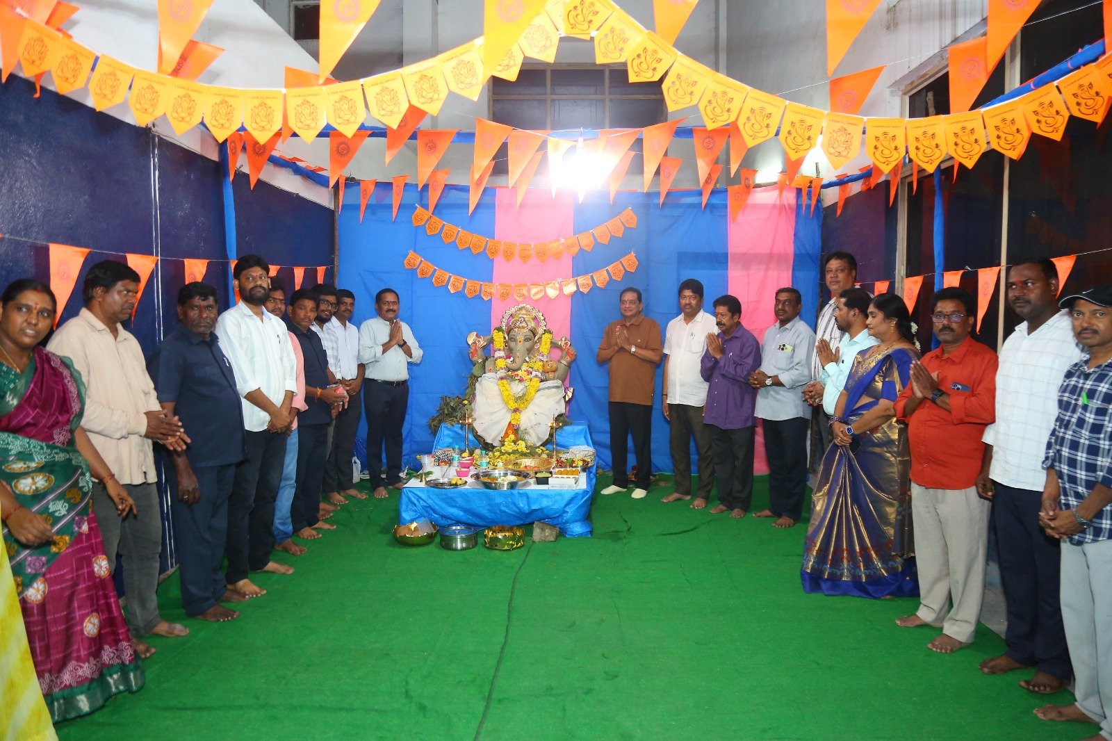  సూర్య ప్రధాన కార్యాలయంలో గణేష్ పూజ ఫోటోస్ 