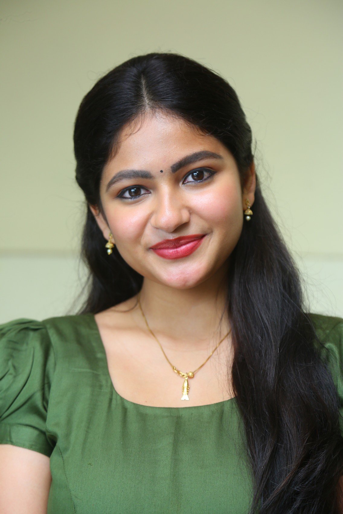 Actress Nakshatra New Photos