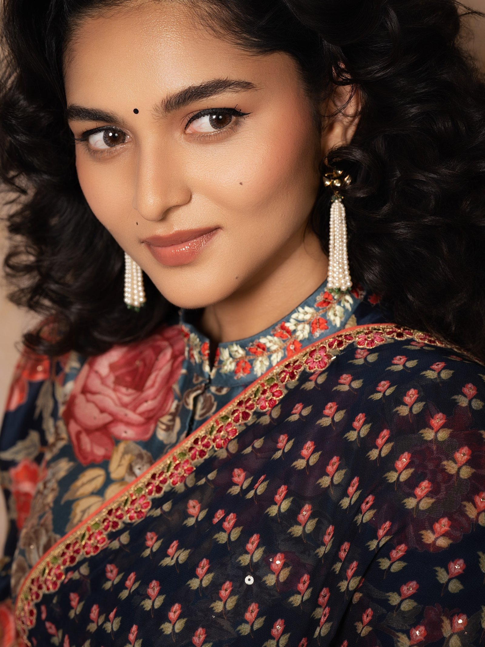 నటి కాయదు లోహర్ కొత్త ఫోటోలు 