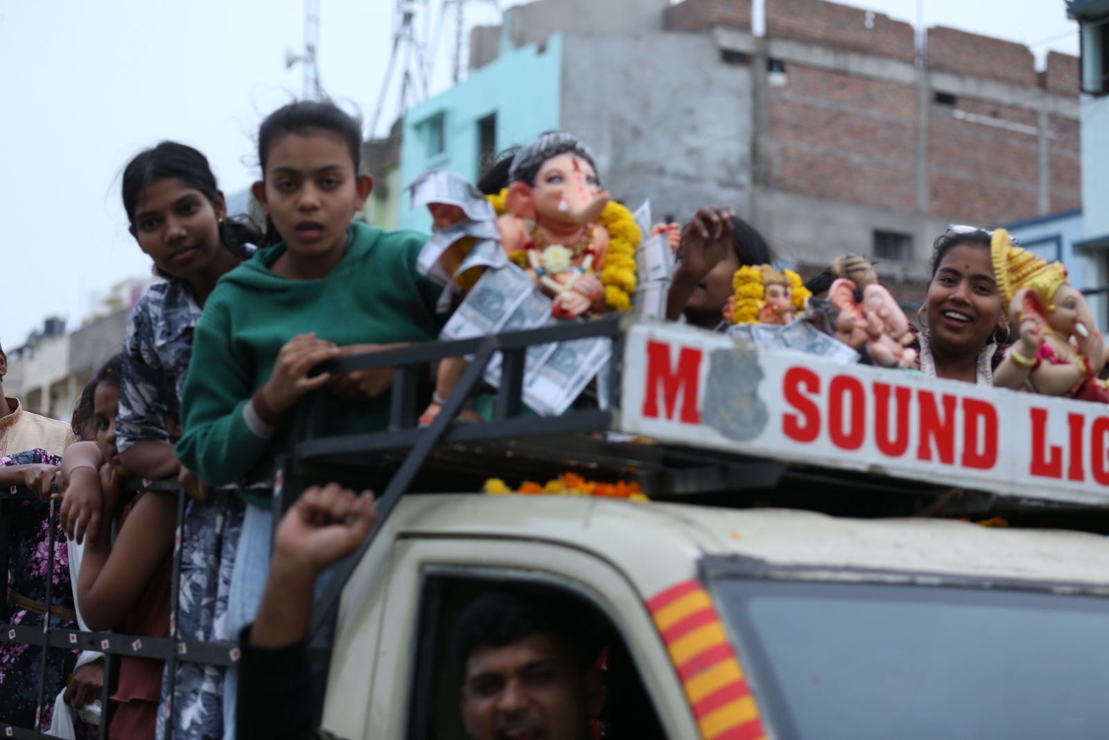 హైదరాబాద్ గణేష్ నిమజ్జనం ఫోటోస్ 