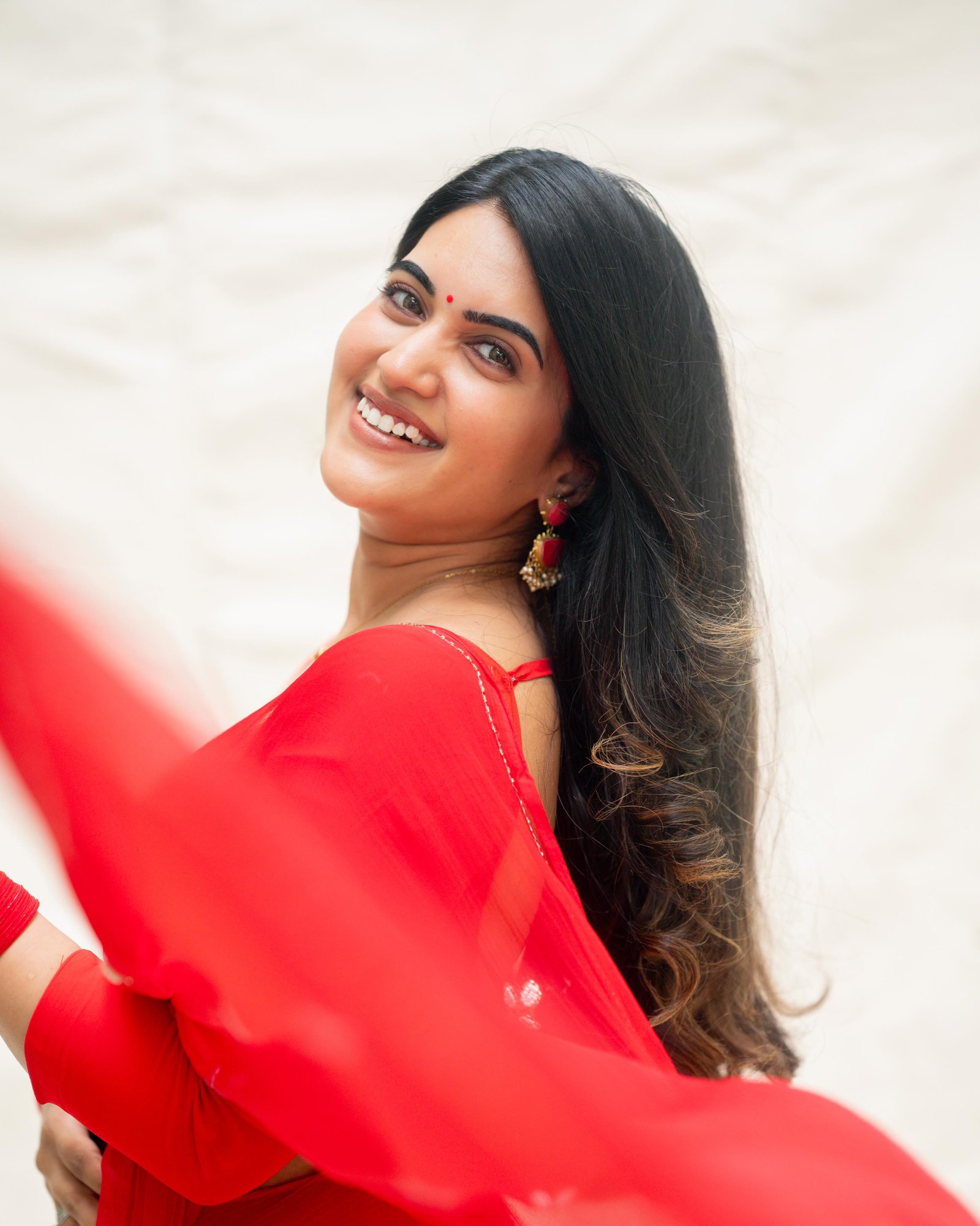 యాంకర్ స్రవంతి చొక్కరపు కొత్త ఫోటోలు 