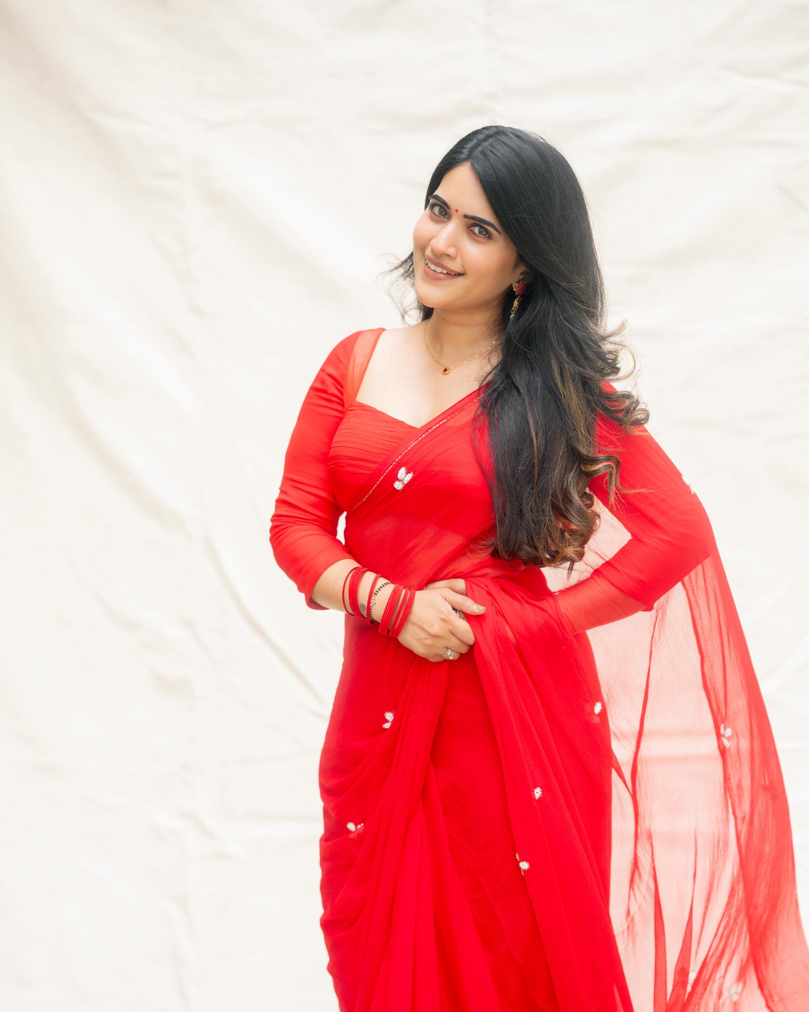 యాంకర్ స్రవంతి చొక్కరపు కొత్త ఫోటోలు 