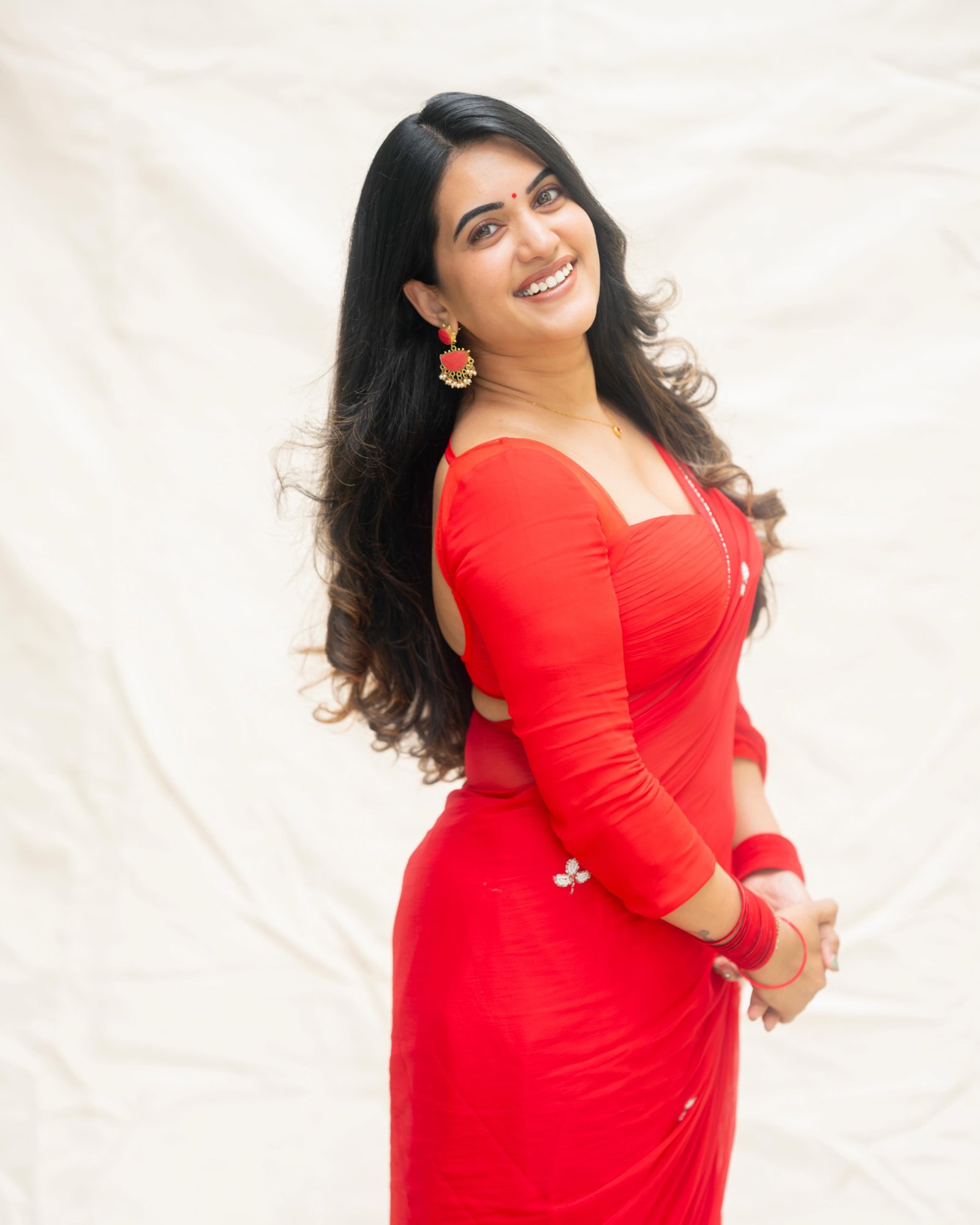 యాంకర్ స్రవంతి చొక్కరపు కొత్త ఫోటోలు 