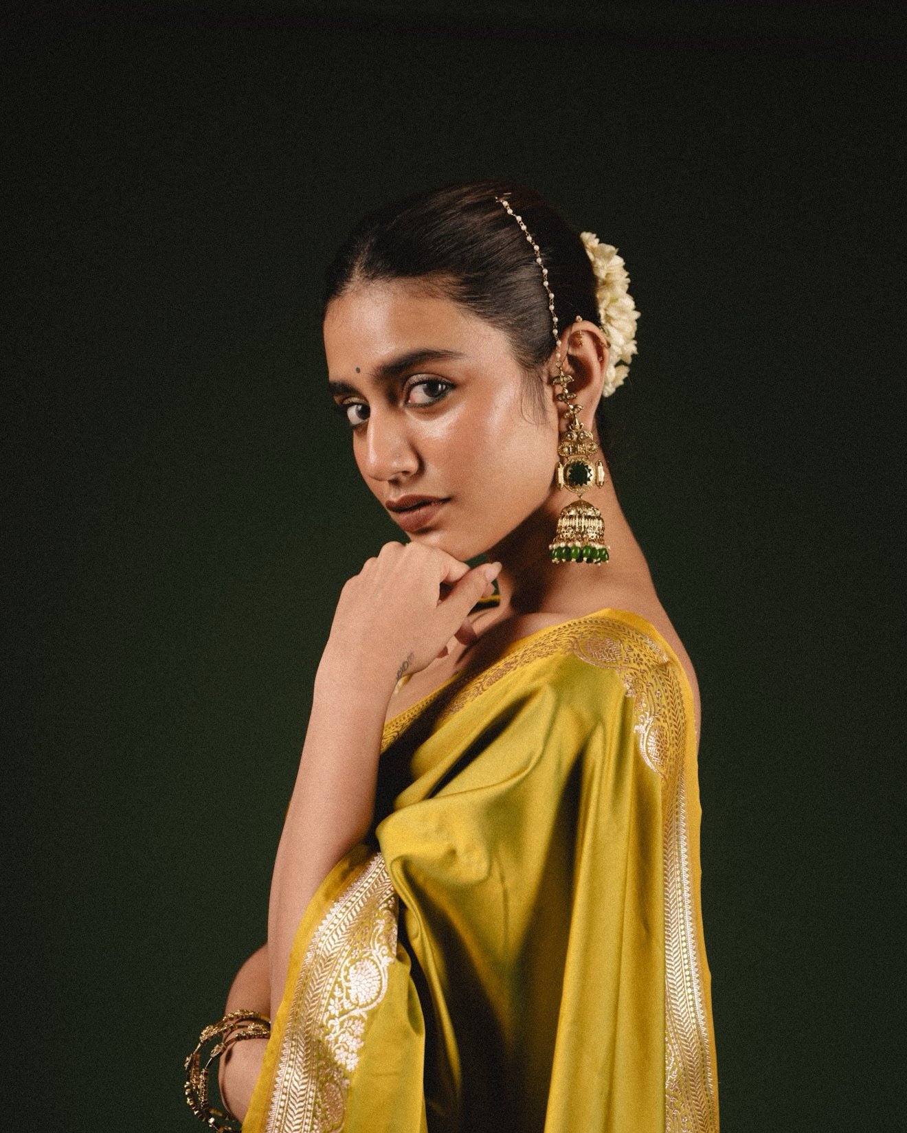 హీరోయిన్ ప్రియా వారియర్ కొత్త ఫోటోస్ 