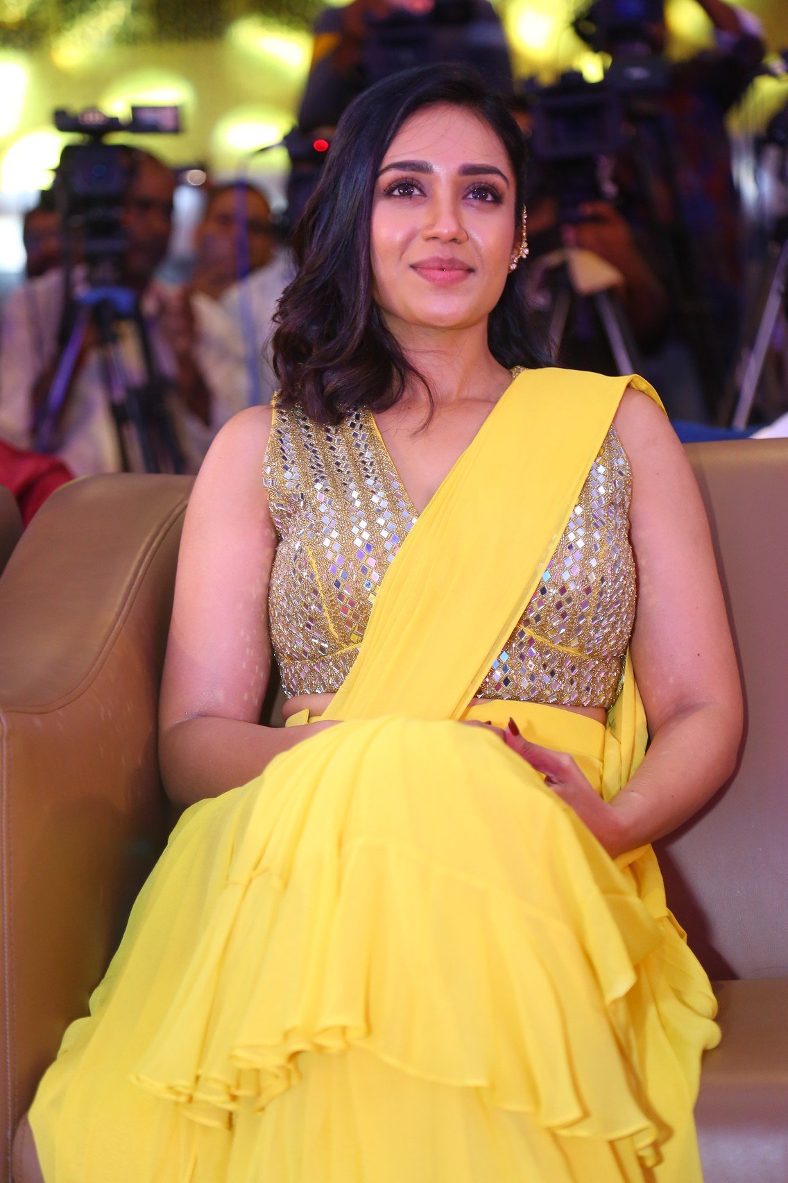 నటి నివేద పేతురాజ్ లేటెస్ట్ ఫోటోస్ 