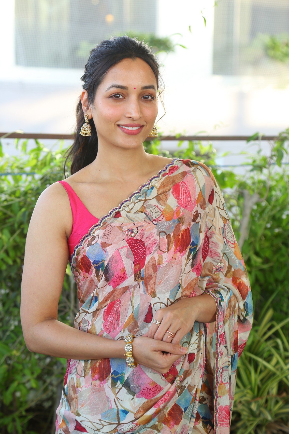 హీరోయిన్ శ్రీనిధి శెట్టి కొత్త ఫోటోస్ 