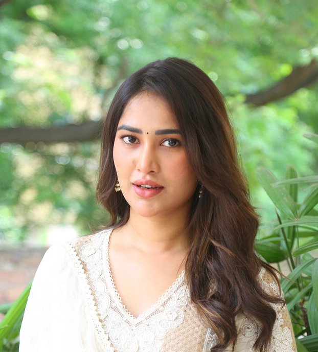 నటి దస్వికకింతల్లి కొత్త ఫోటోలు