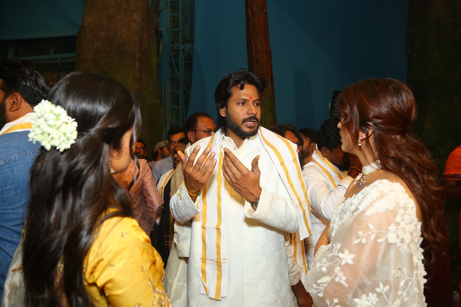 హీరో సందీప్ కిషన్ 'కరికాల' మూవీ ఓపెనింగ్ ఫోటోస్