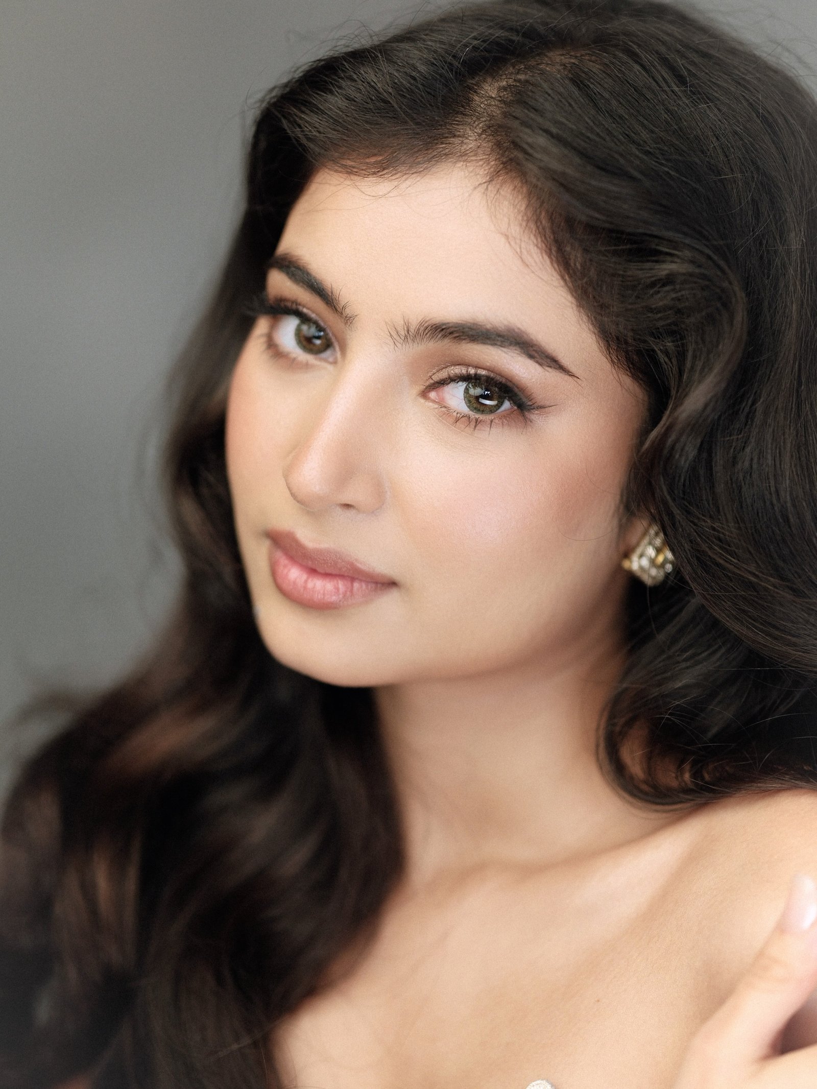 హీరోయిన్ సారా అర్జున్ లేటెస్ట్ ఫోటోస్ 