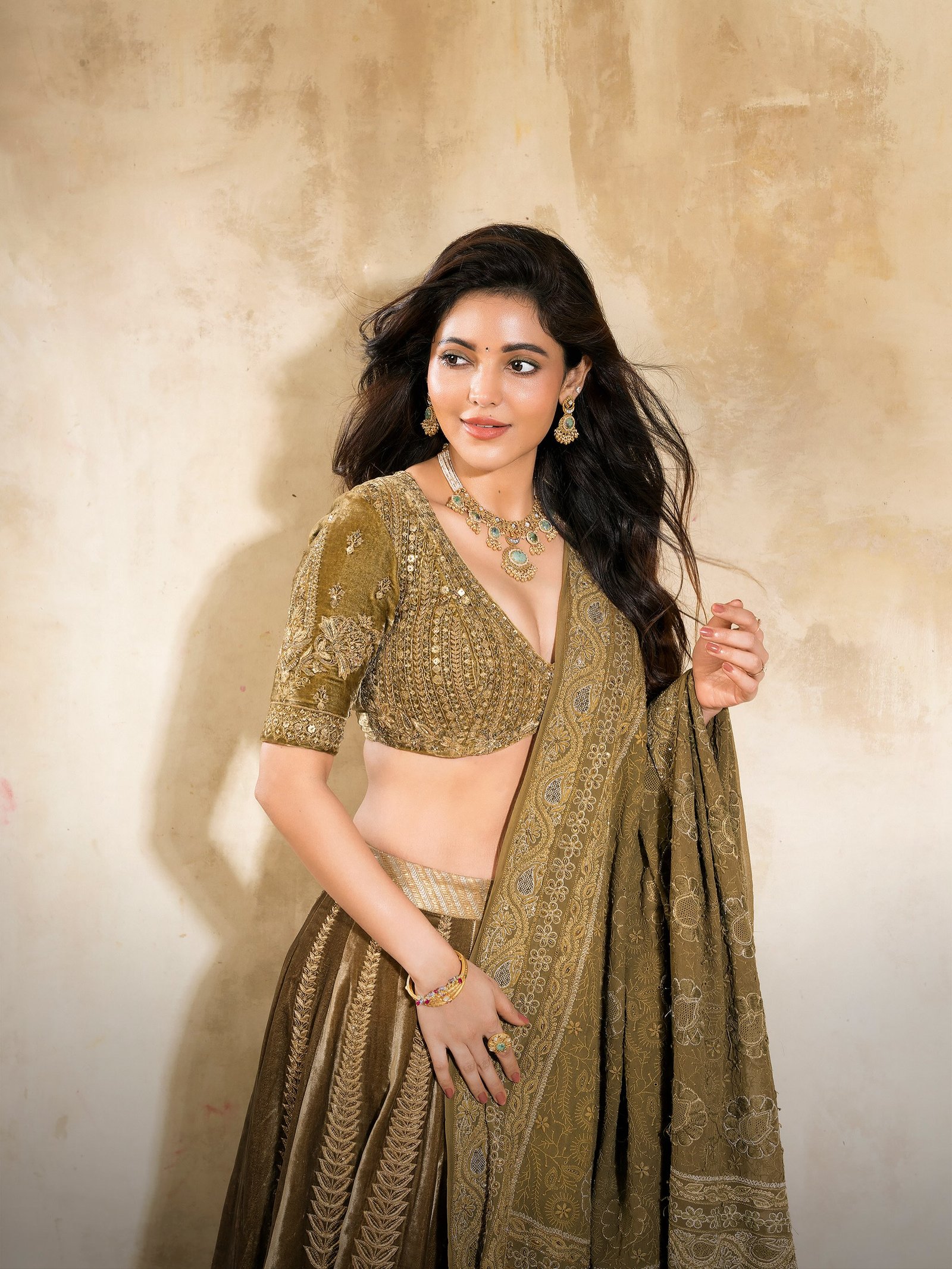 నటి అతుల్య రవి కొత్త ఫోటోస్ 