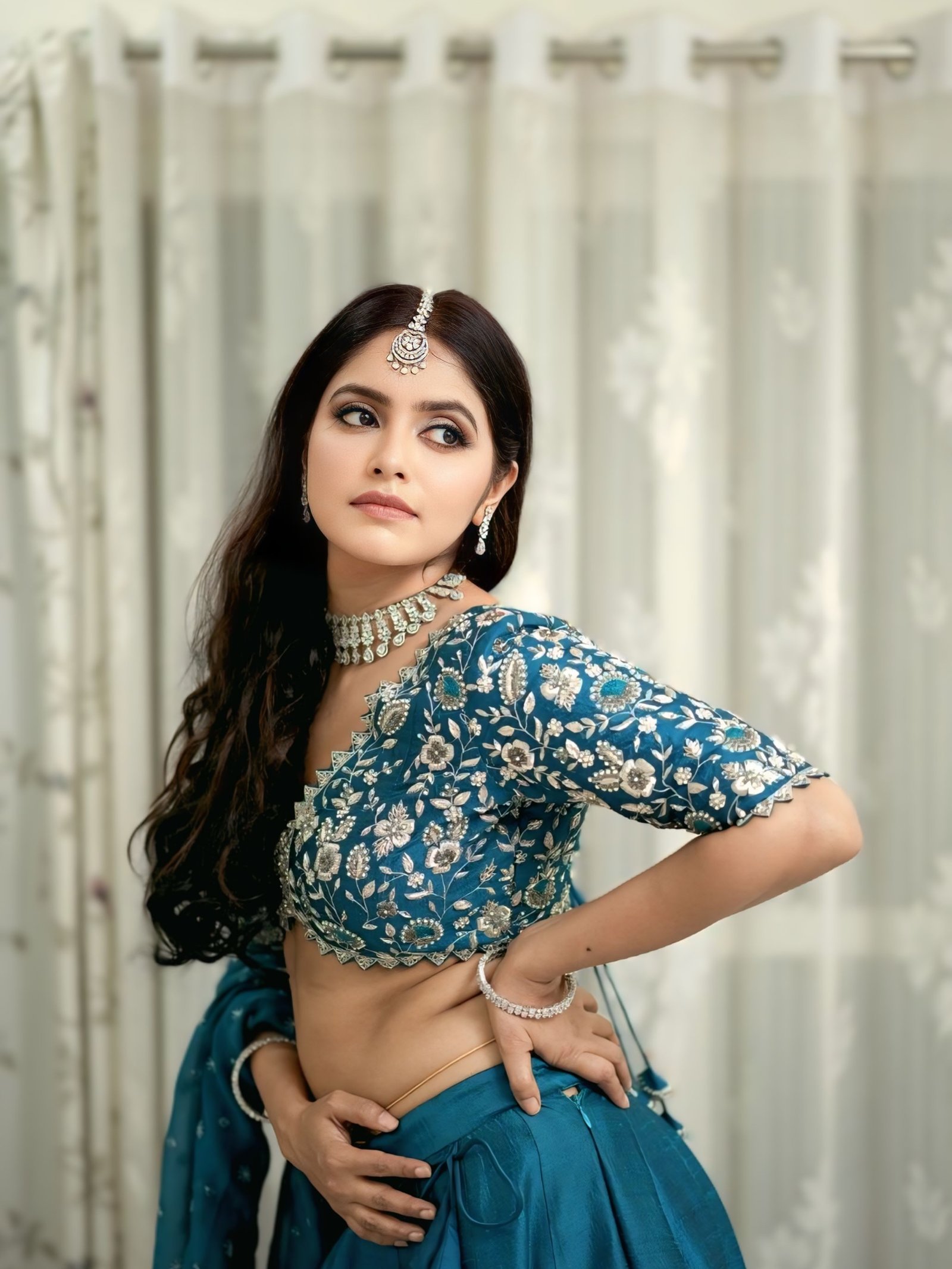 నటి ప్రగ్యా నయన్ లేటెస్ట్ ఫోటోస్ 