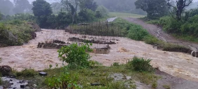 అర్నబ్‌ తుపాను తీవ్ర ప్రభావం 