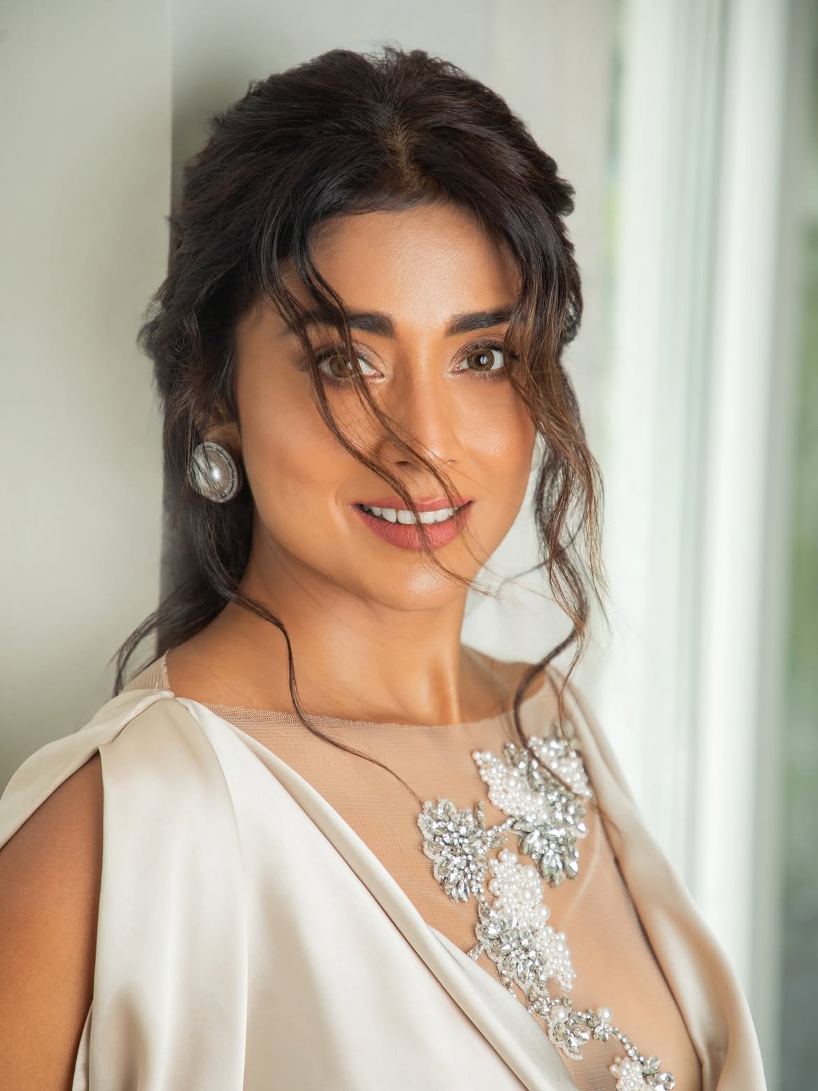 హీరోయిన్ శ్రియా శరన్ కొత్త ఫోటోలు