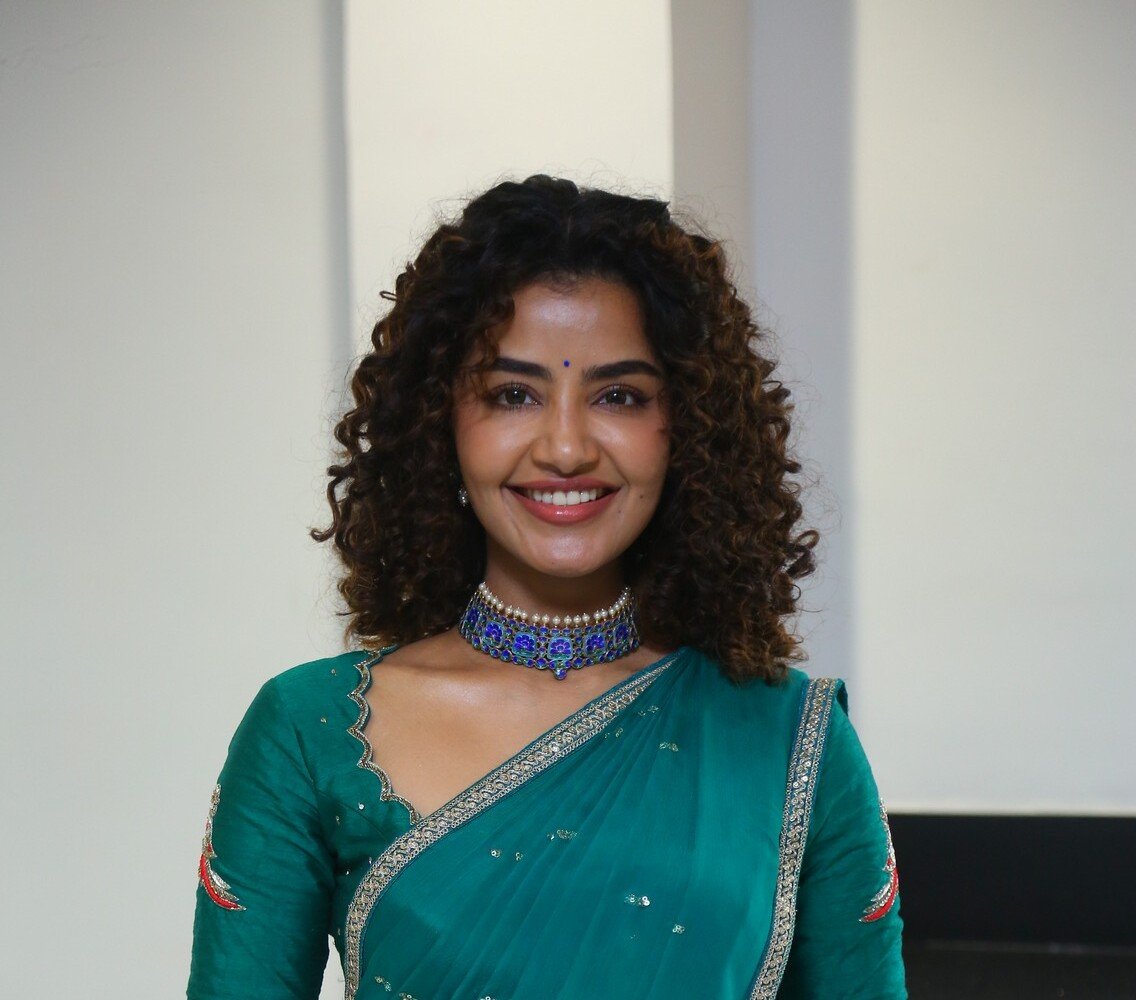 Actress Anupama ParameswaranNew Stills